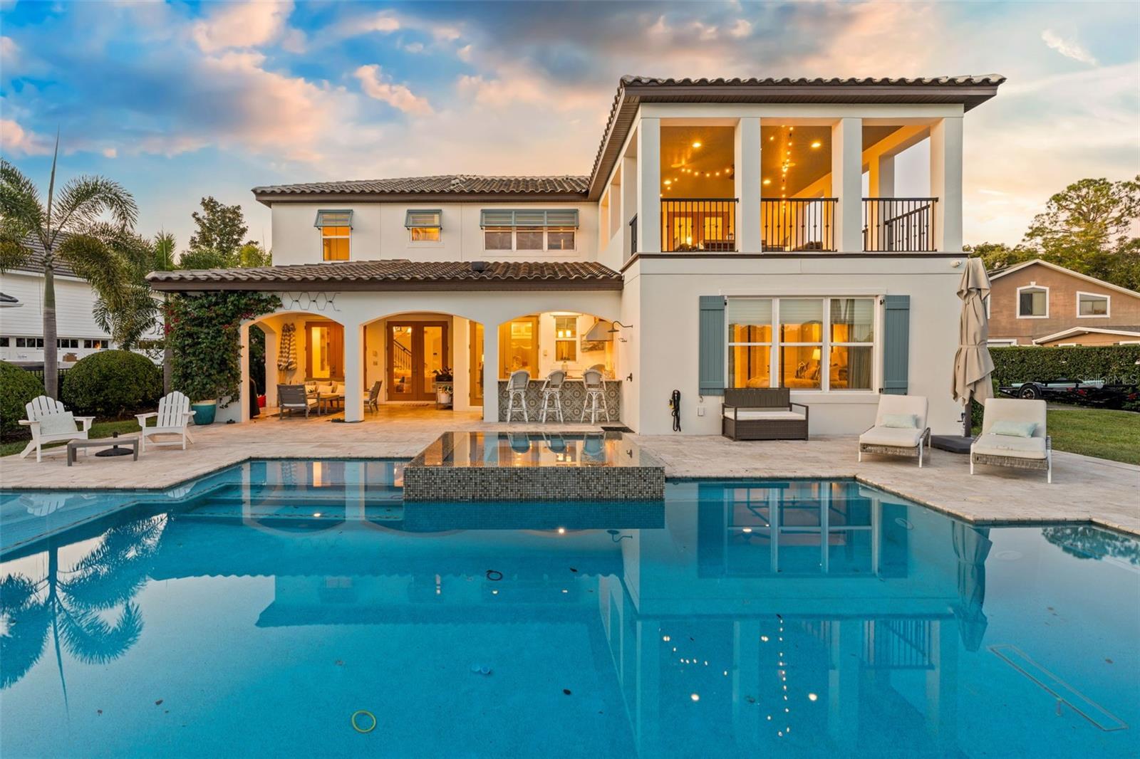 PENINSULA POINTE - Residential