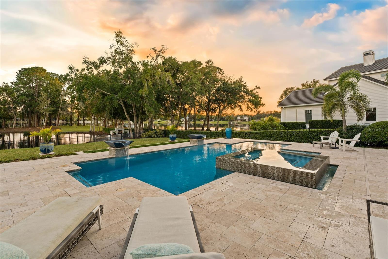 PENINSULA POINTE - Residential