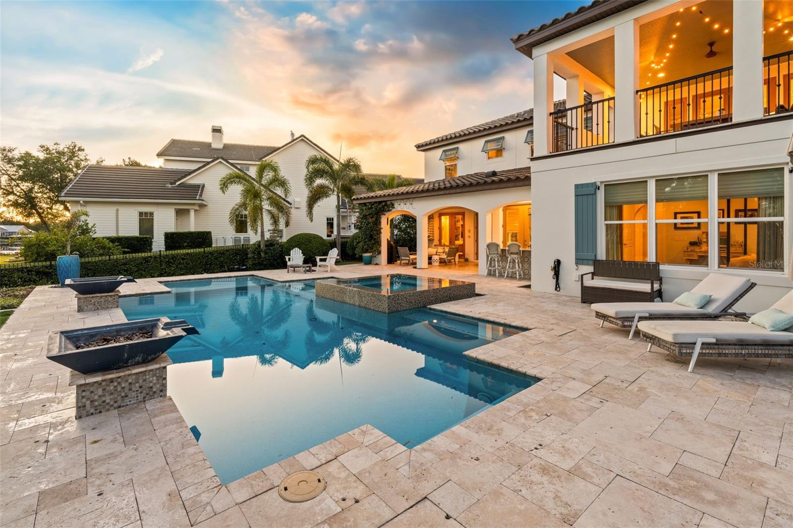 PENINSULA POINTE - Residential