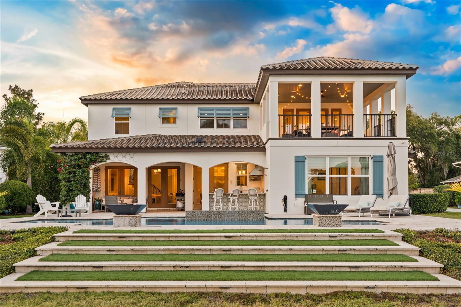 PENINSULA POINTE - Residential