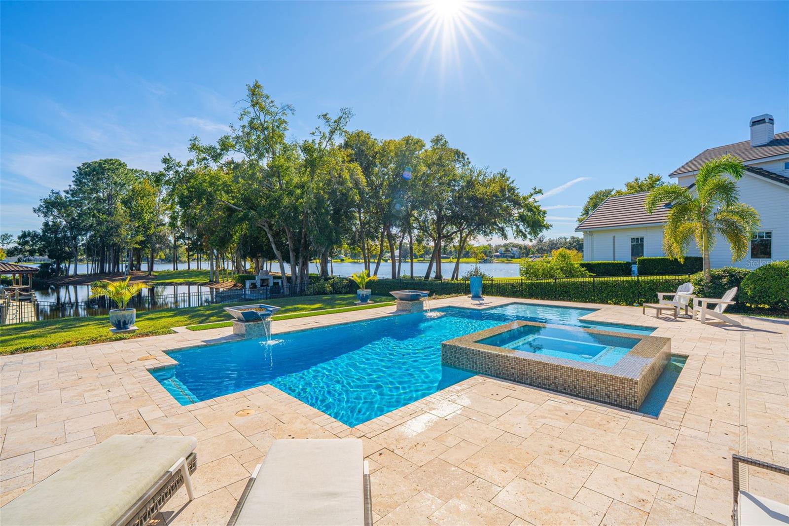 PENINSULA POINTE - Residential