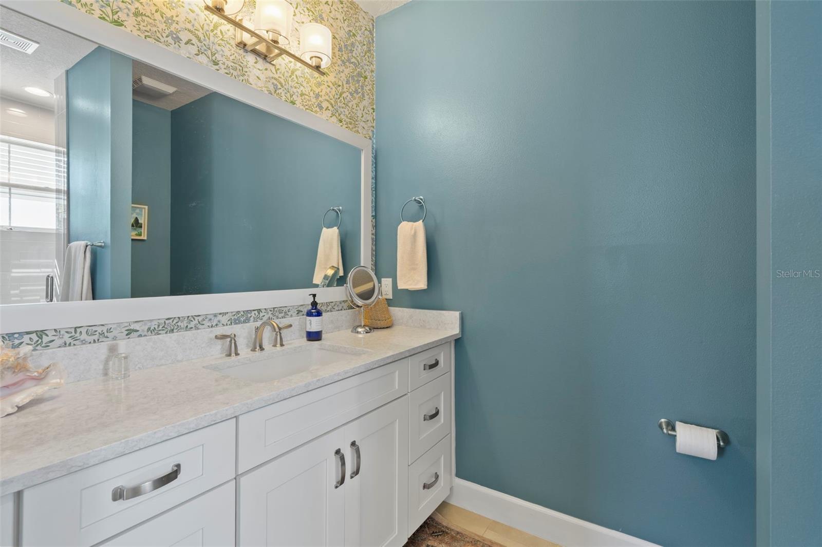 PENINSULA POINTE - Residential