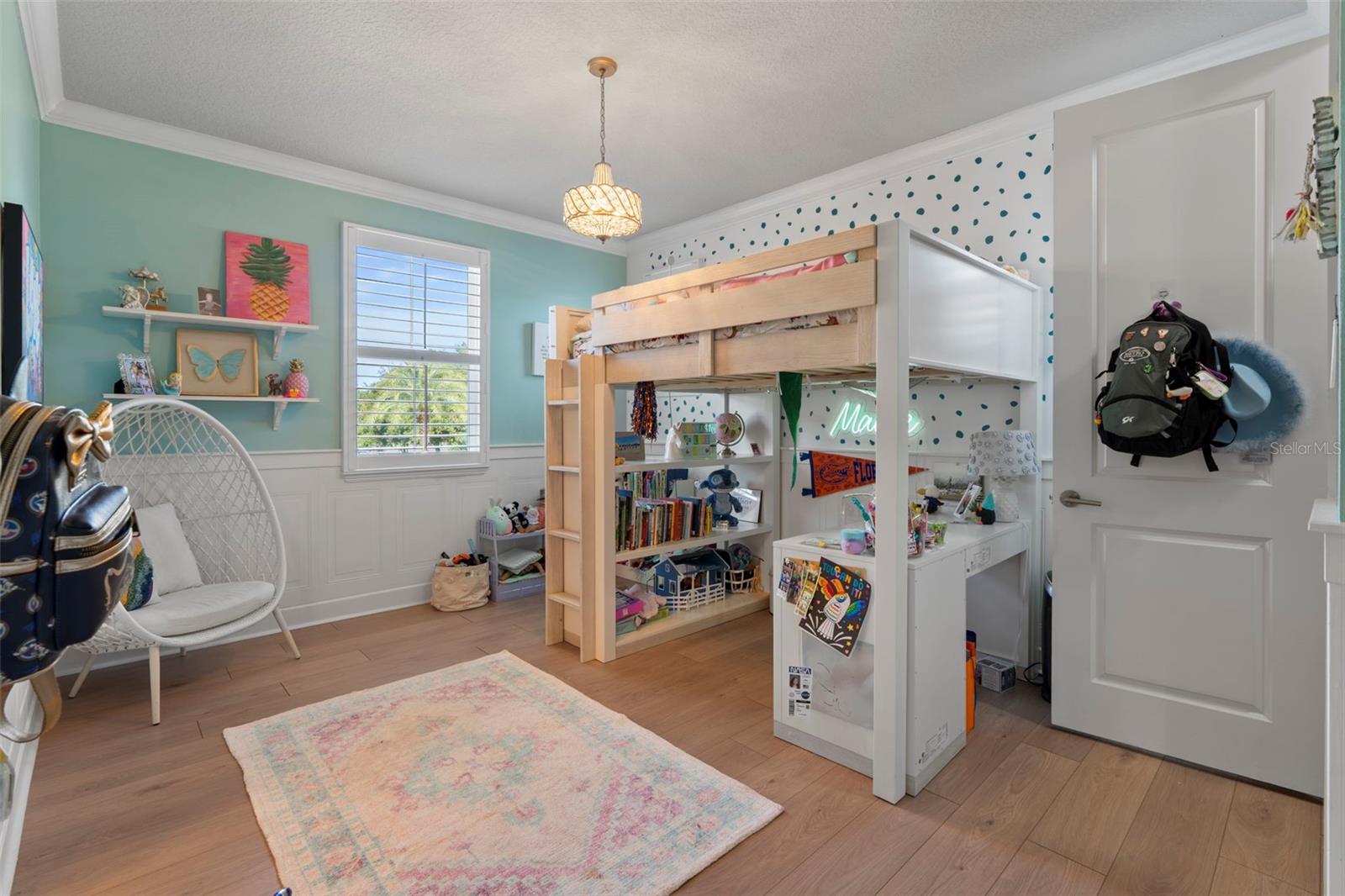 PENINSULA POINTE - Residential