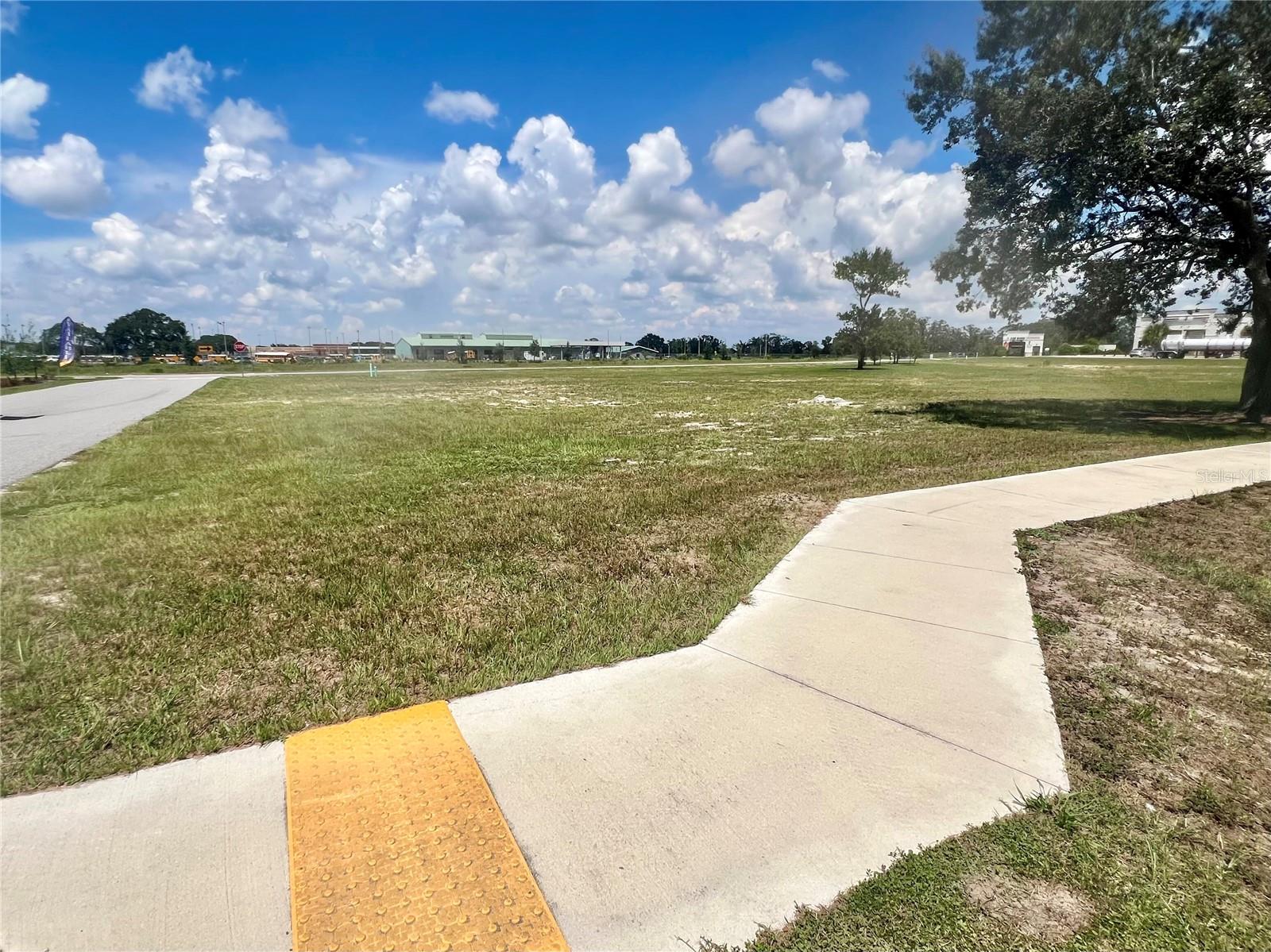 SPRINGHILL ACRES - Land