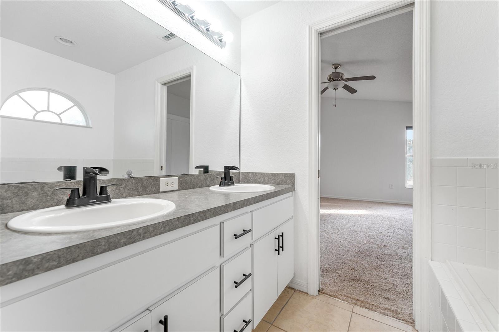 OAKWOOD GOLF CLUB PH 02 - Residential