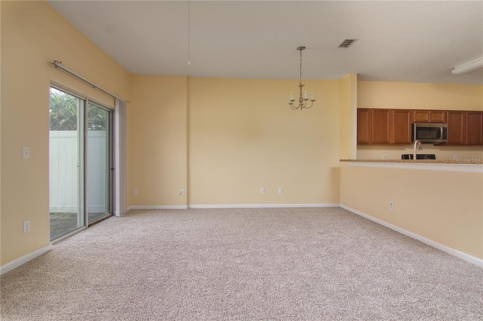 PRAIRIE LAKE RESERVE A B B2 E G - Residential Lease