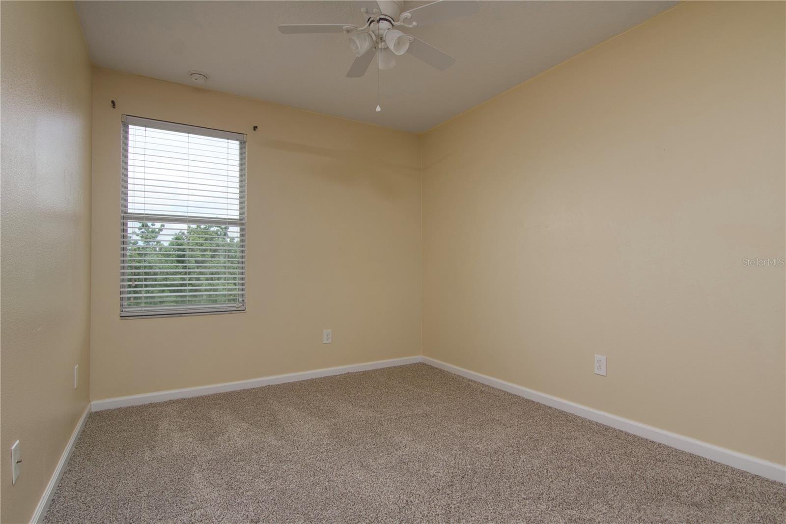 PRAIRIE LAKE RESERVE A B B2 E G - Residential Lease