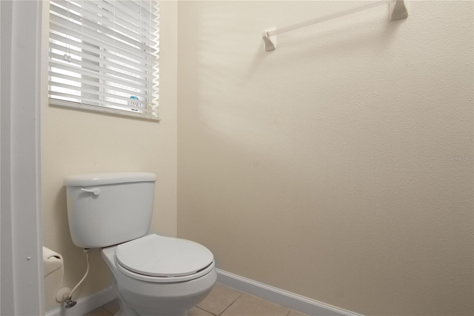 PRAIRIE LAKE RESERVE A B B2 E G - Residential Lease