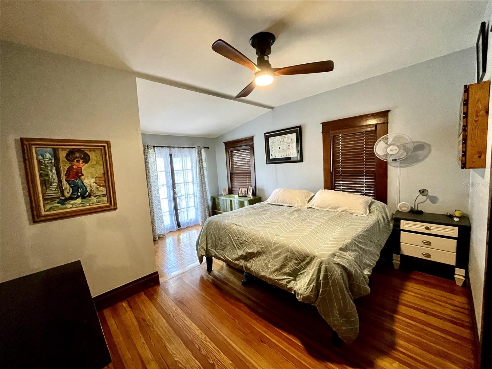 RIVERCREST - Residential