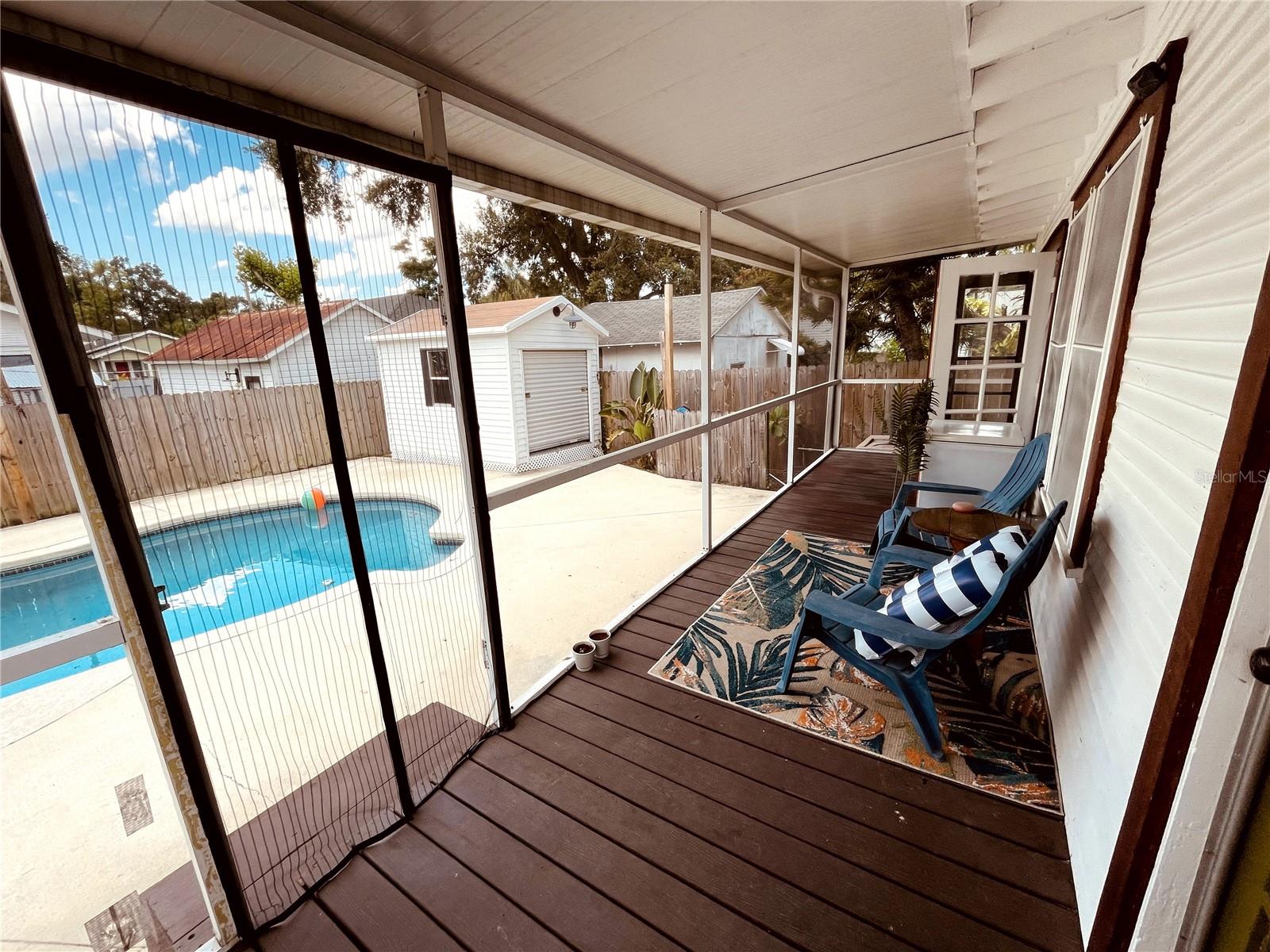 RIVERCREST - Residential