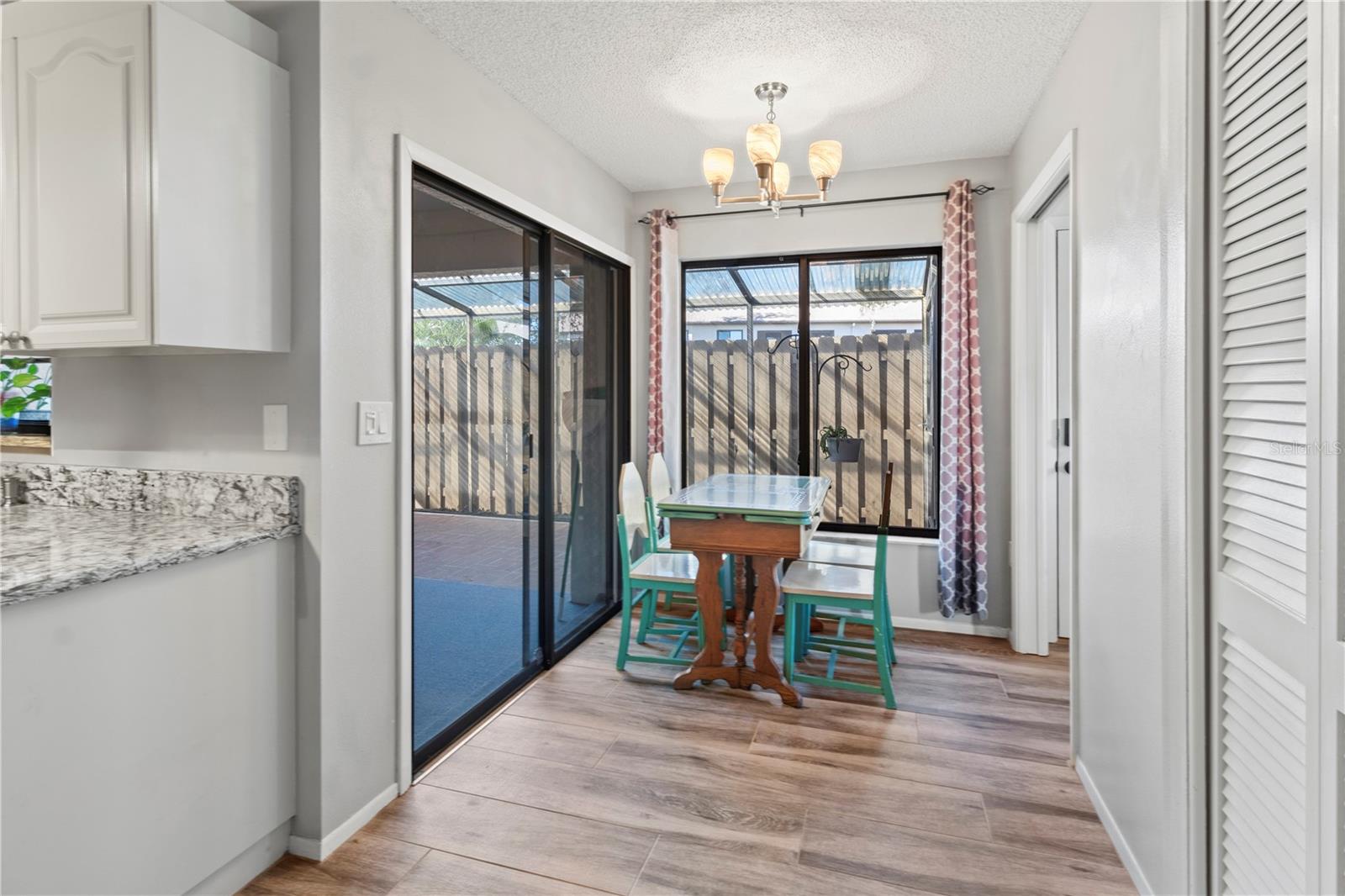 COUNTRY VILLAGE SEC 8 - Residential