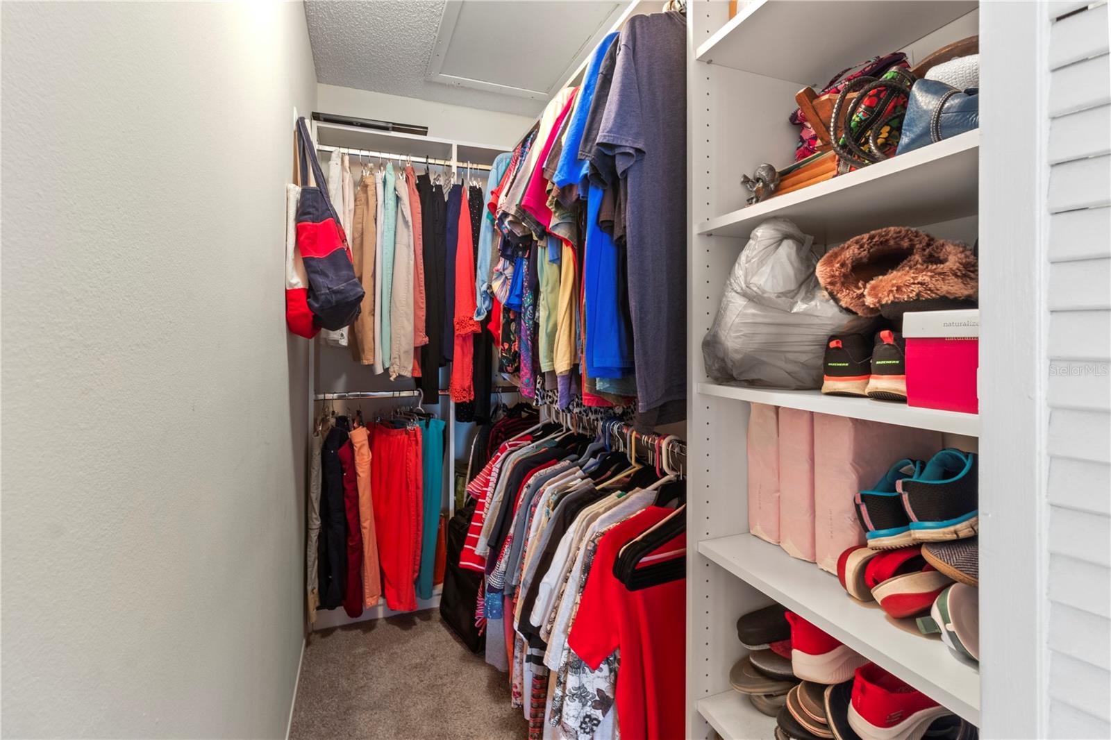 COUNTRY VILLAGE SEC 8 - Residential