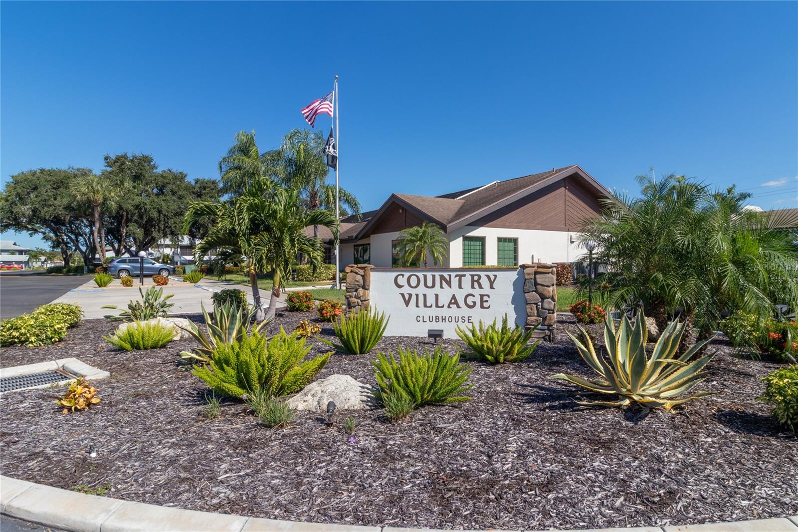 COUNTRY VILLAGE SEC 8 - Residential