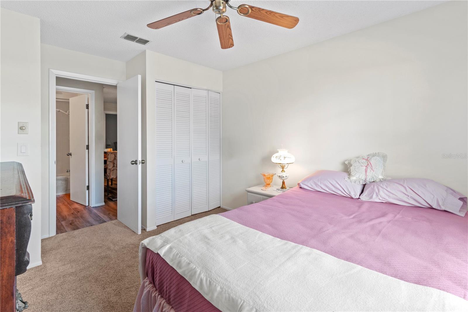 COUNTRY VILLAGE SEC 8 - Residential