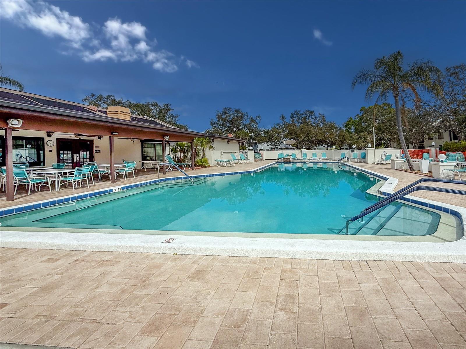 COUNTRY VILLAGE SEC 8 - Residential