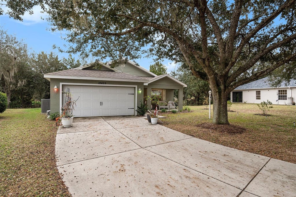 Photo of 10425 S Drew Bryant Circle, Floral City, FL 34436 (MLS # TB8561872)