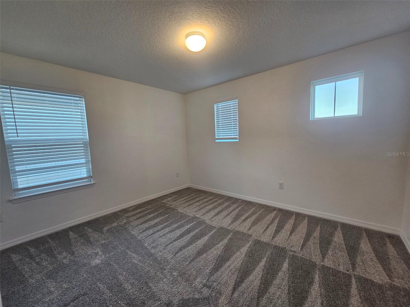 NORTH PARK ISLE PH 1A - Residential Lease