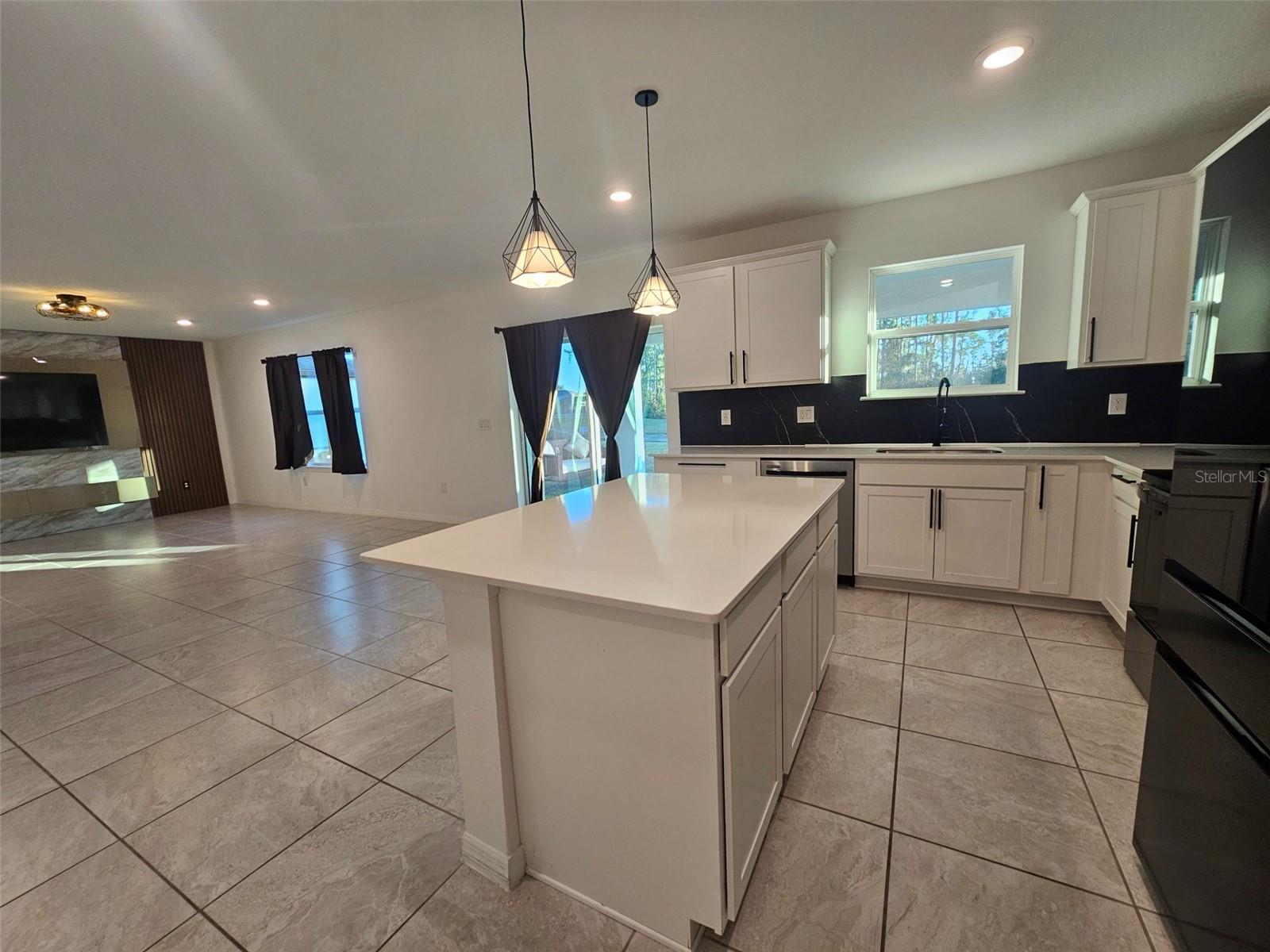 NORTH PARK ISLE PH 1A - Residential Lease