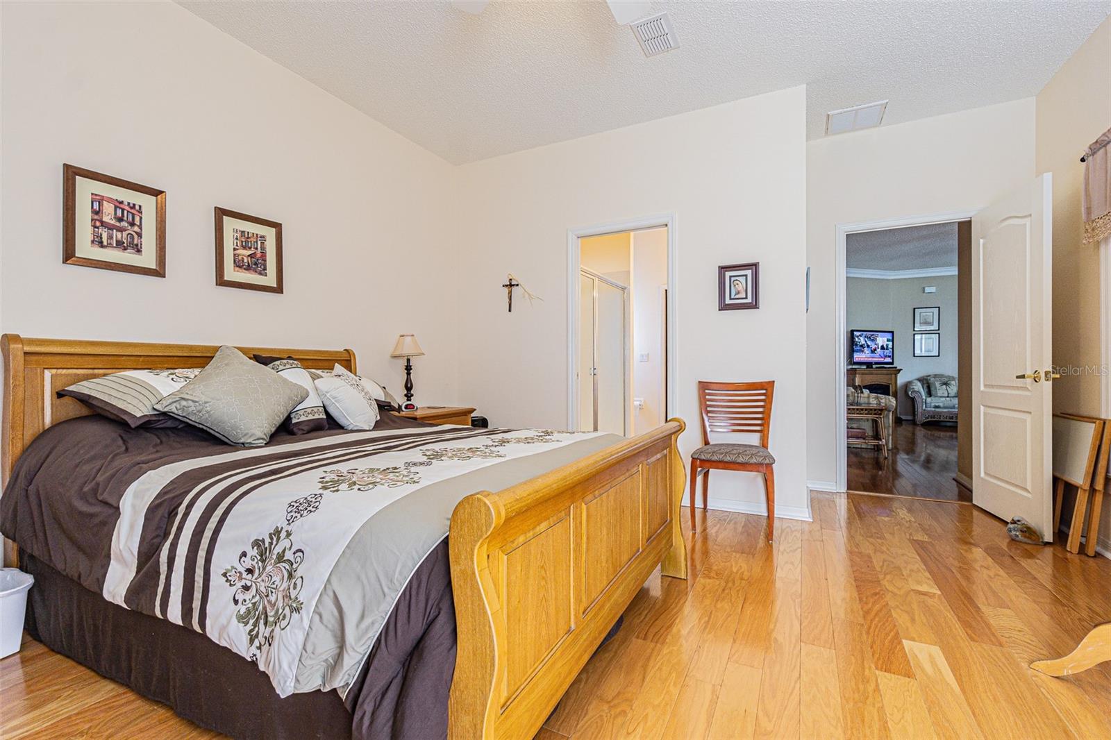 2514 SANDY HILL COURT