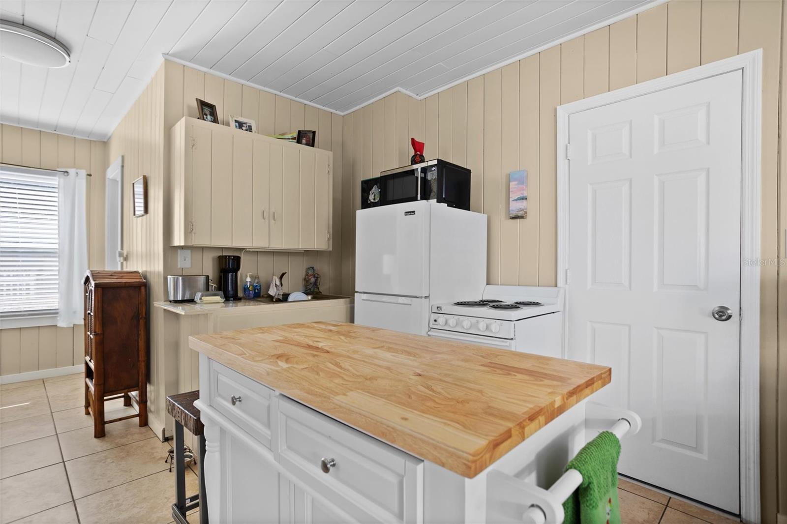 KELLHURST REP - Residential Income