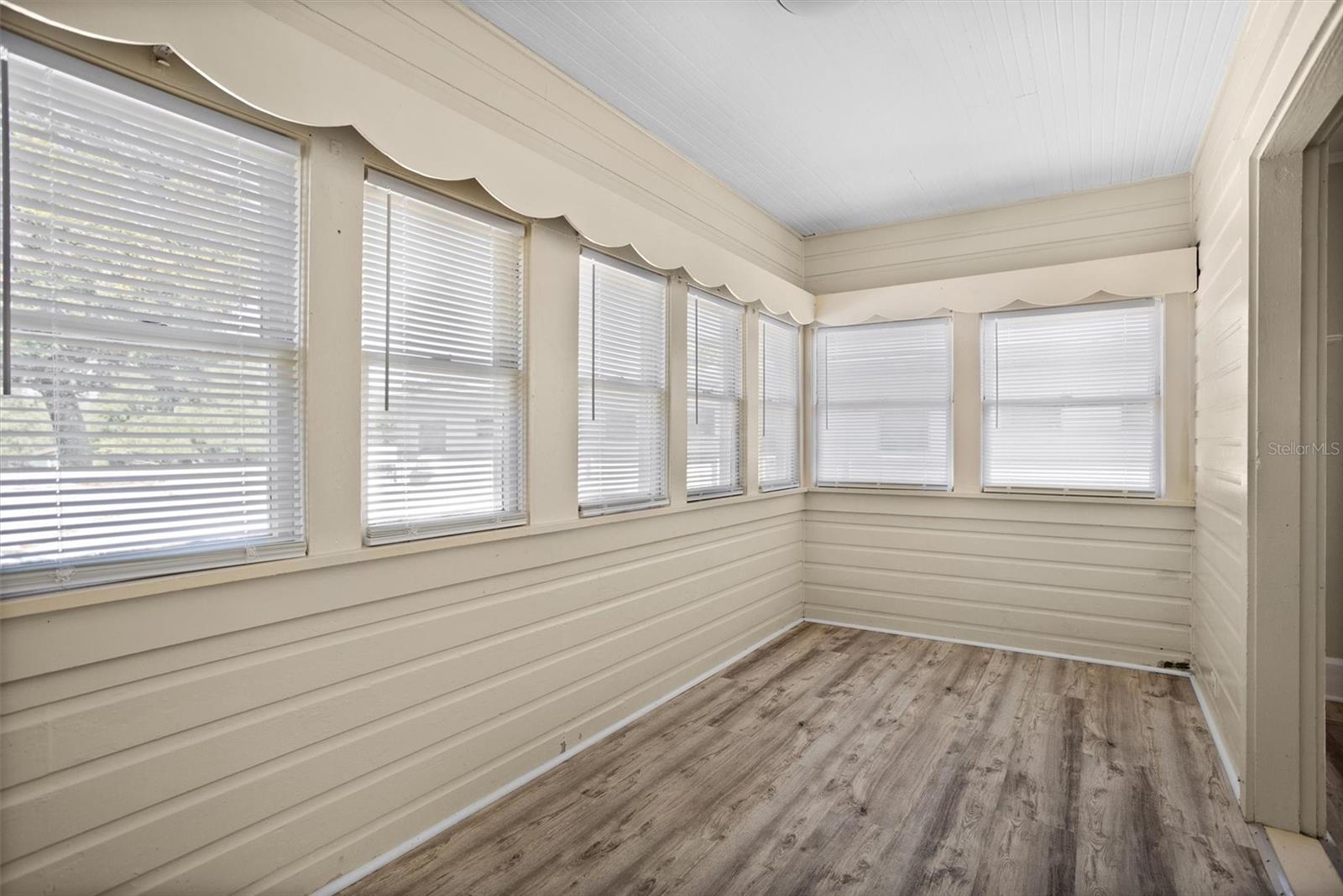 KELLHURST REP - Residential Income