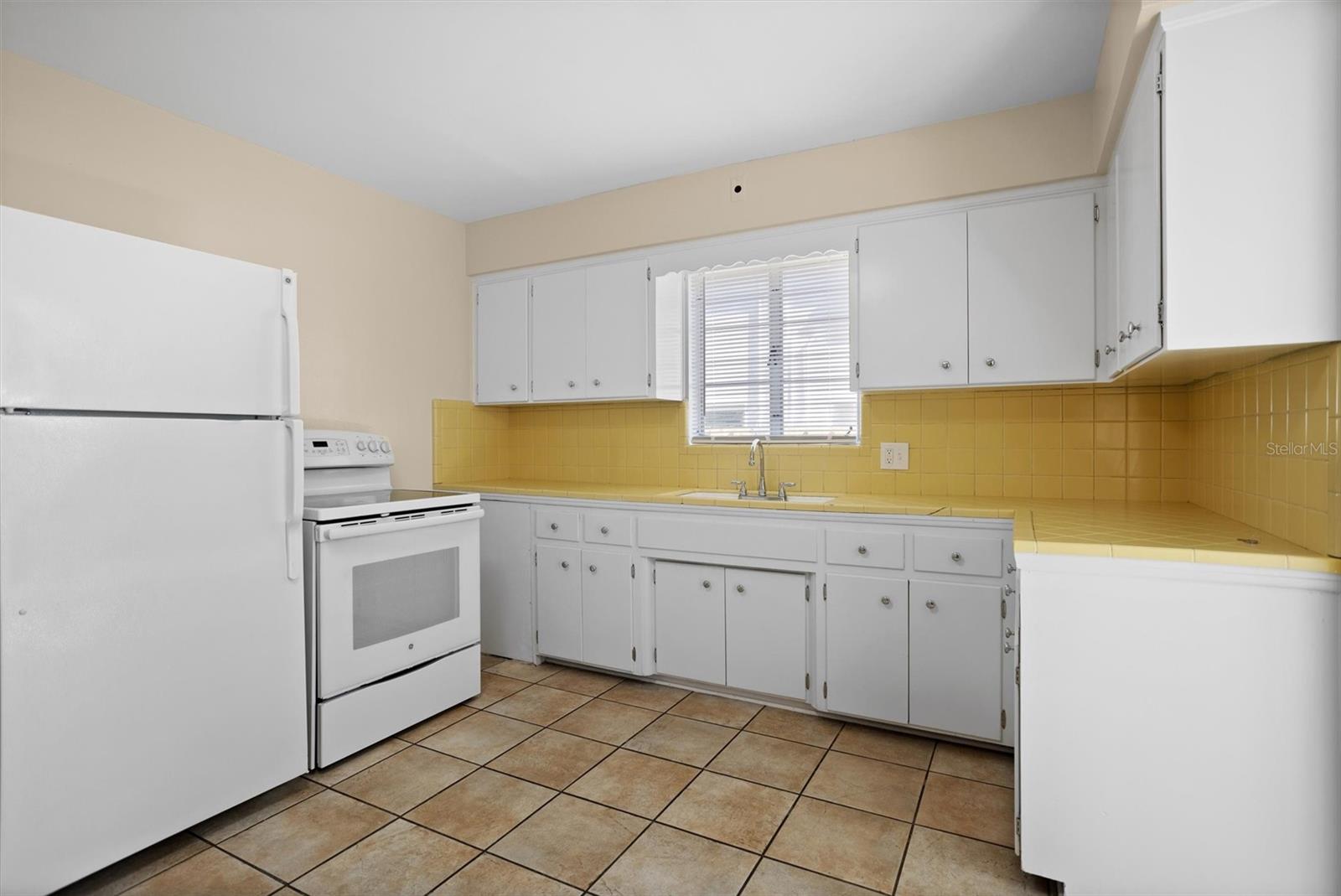 KELLHURST REP - Residential Income