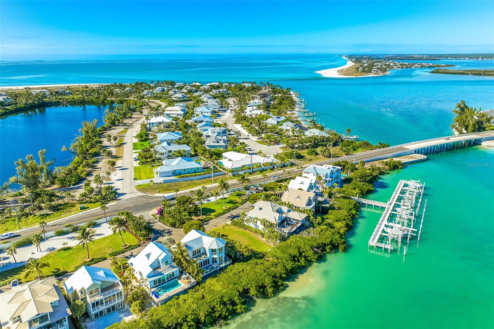 GRANDE QUAY II - Land