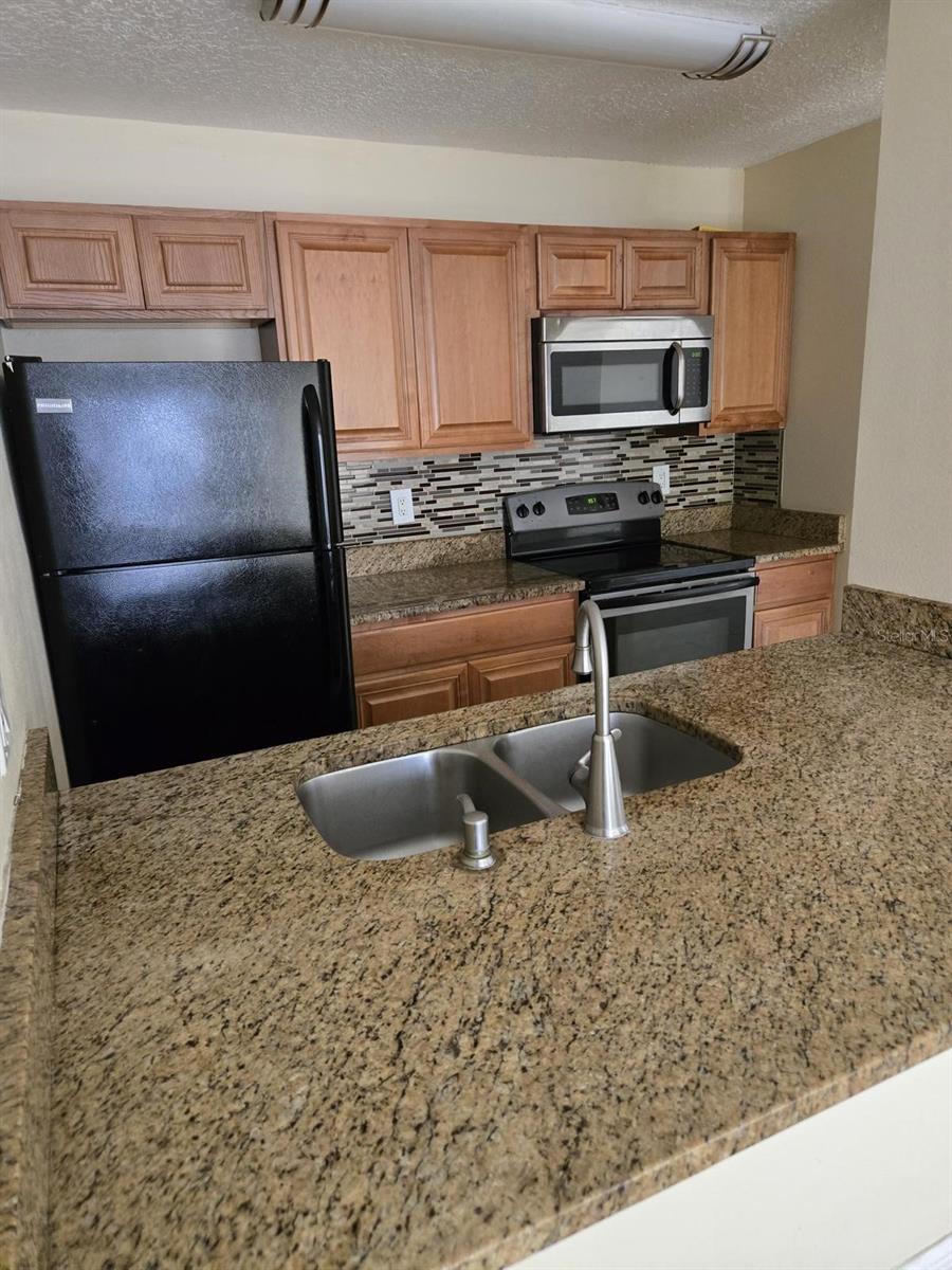 4756 WALDEN CIRCLE 11