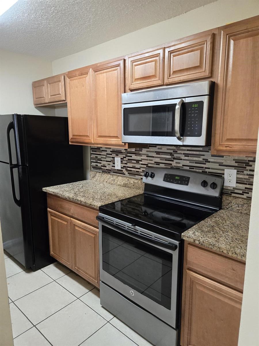 4756 WALDEN CIRCLE 11