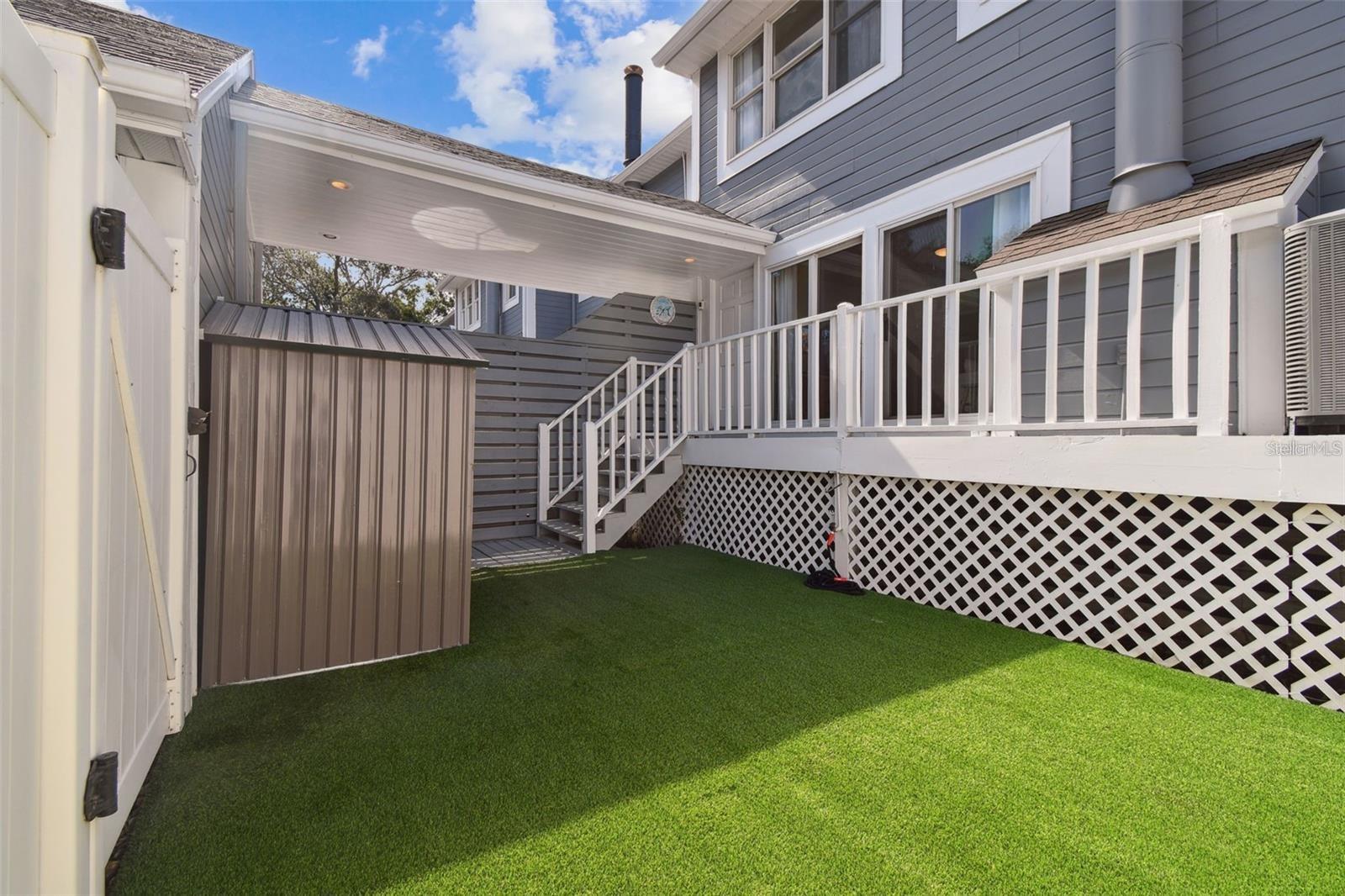 FLAMINGO ROAD TOWNHOMES - Residential