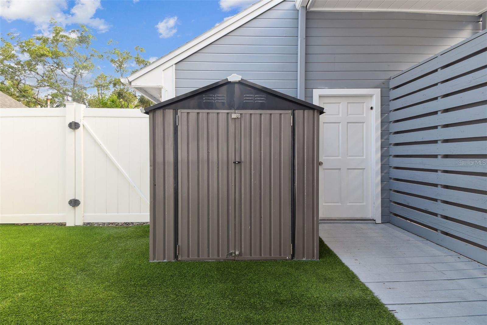 FLAMINGO ROAD TOWNHOMES - Residential