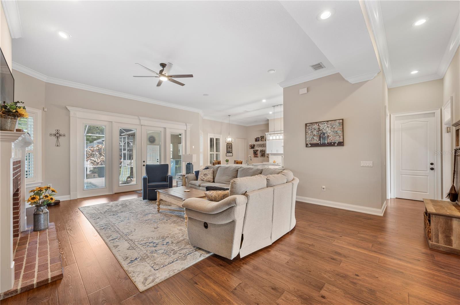 ASHTON OAKS - Residential