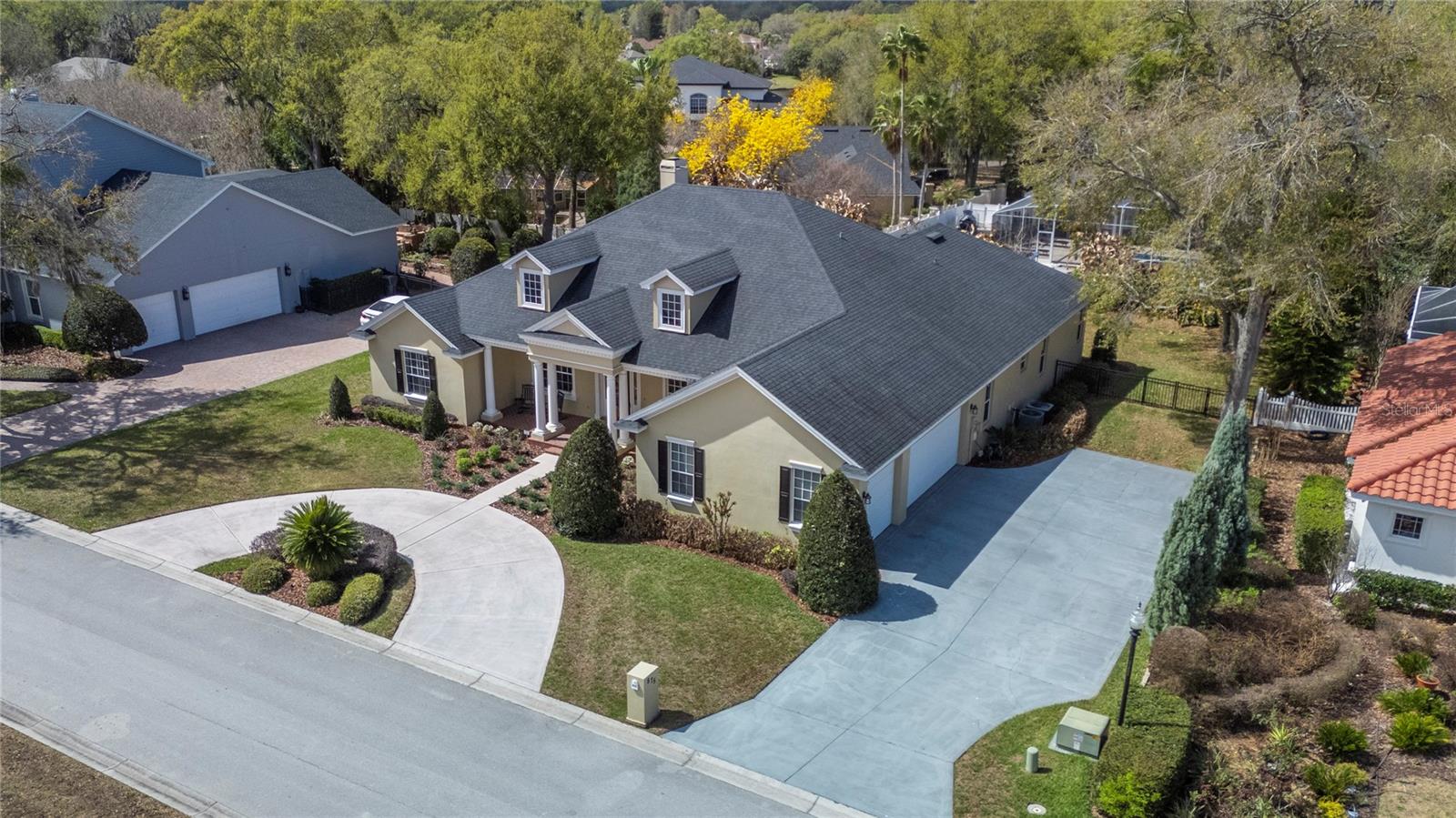 ASHTON OAKS - Residential