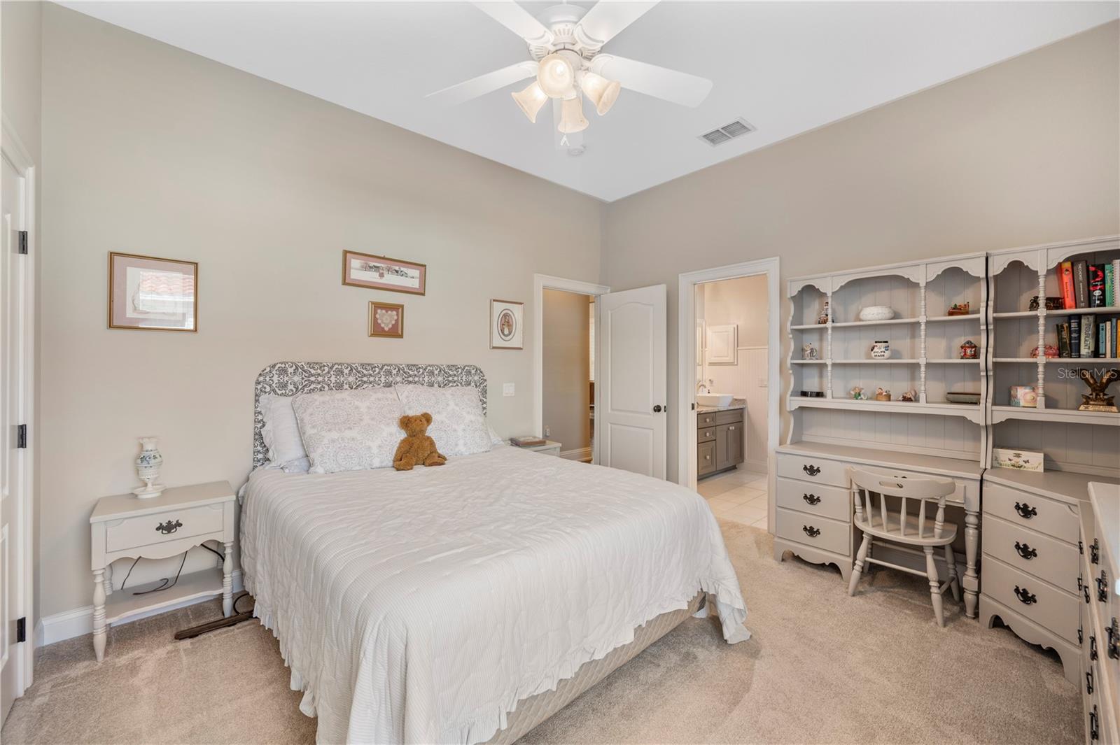 ASHTON OAKS - Residential