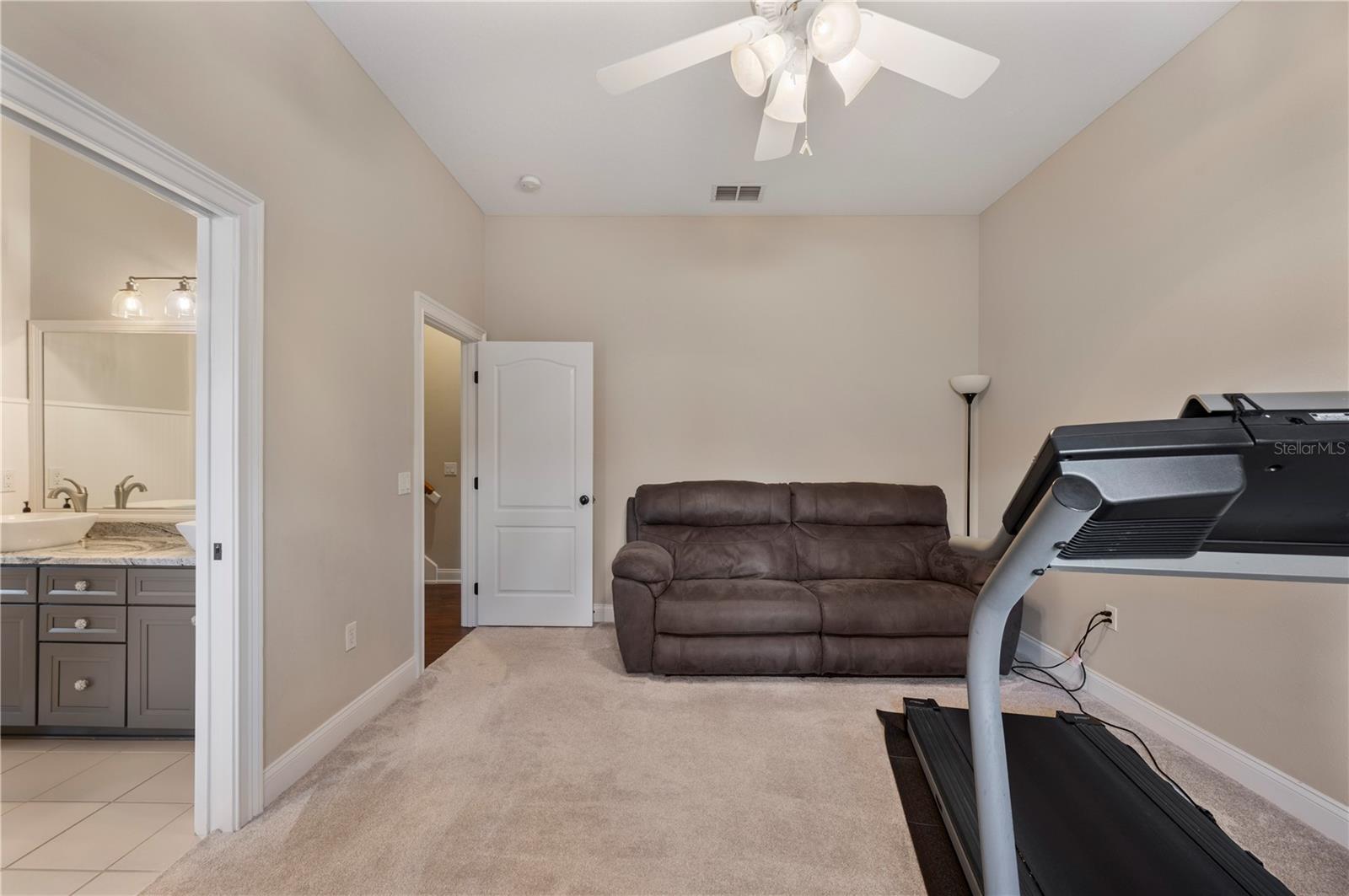 ASHTON OAKS - Residential