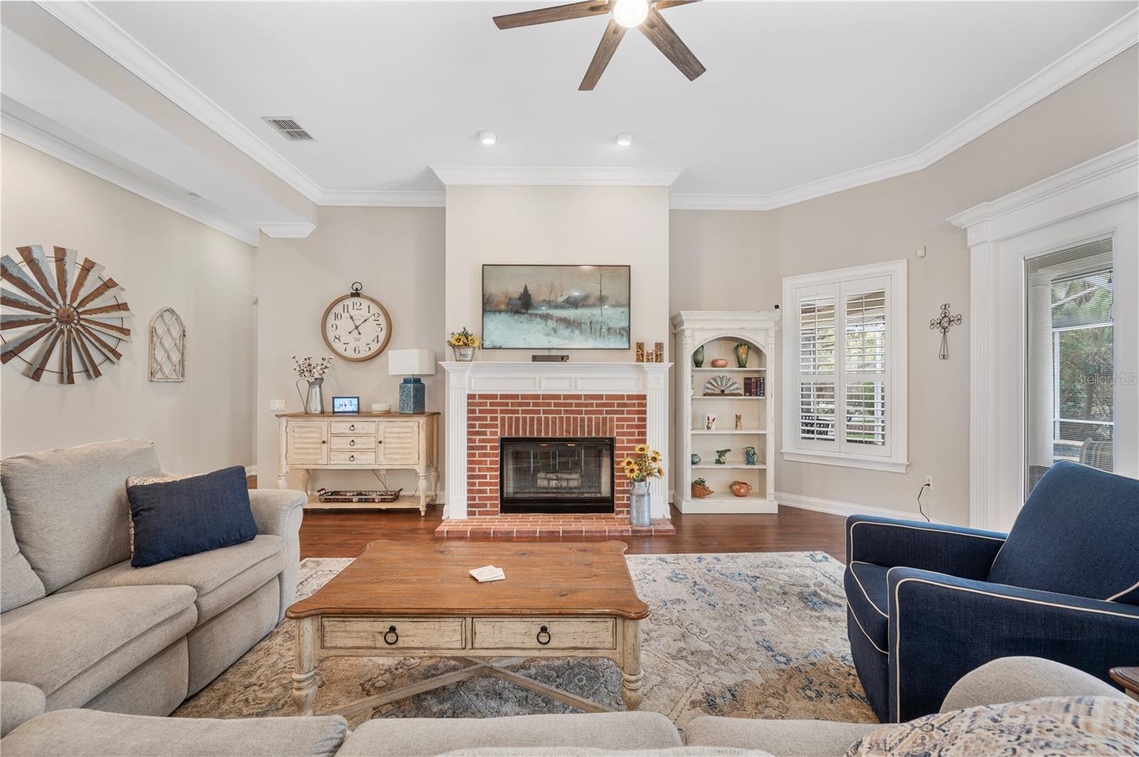 ASHTON OAKS - Residential