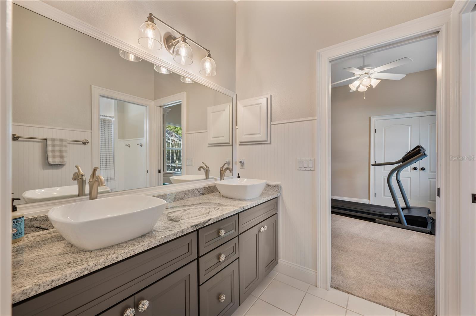 ASHTON OAKS - Residential