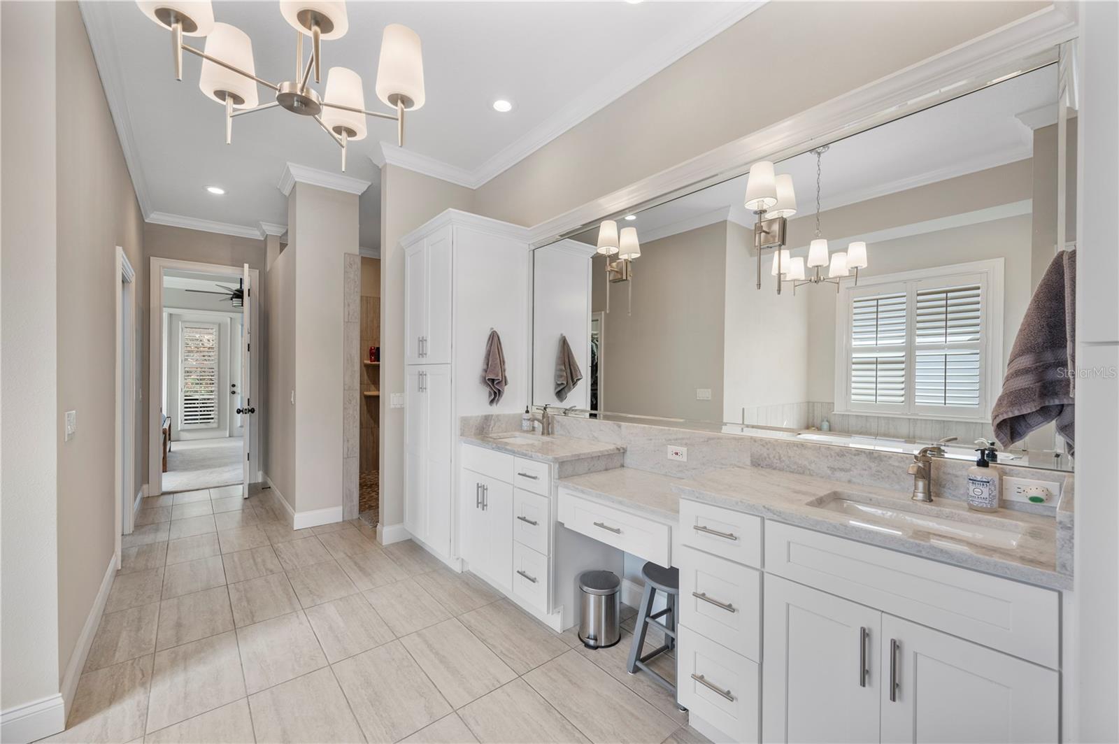 ASHTON OAKS - Residential