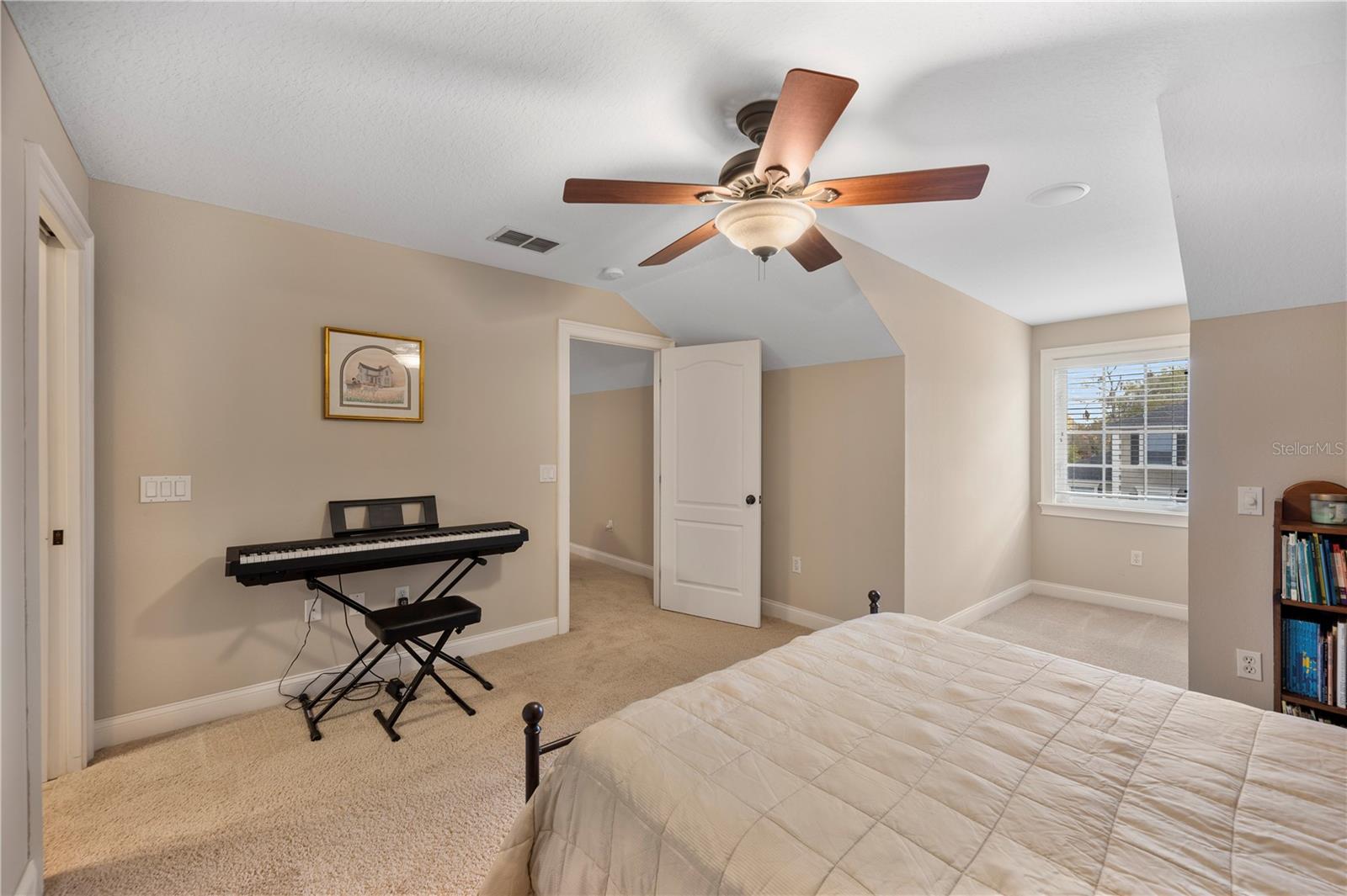 ASHTON OAKS - Residential