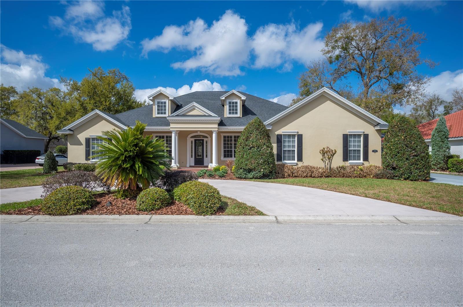 ASHTON OAKS - Residential