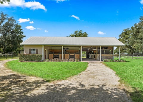 Tiny photo for 450 SW 125th Avenue, Ocala, FL 34481 (MLS # OM731996)