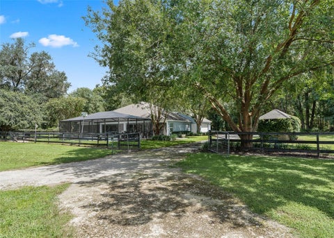 Tiny photo for 450 SW 125th Avenue, Ocala, FL 34481 (MLS # OM731996)