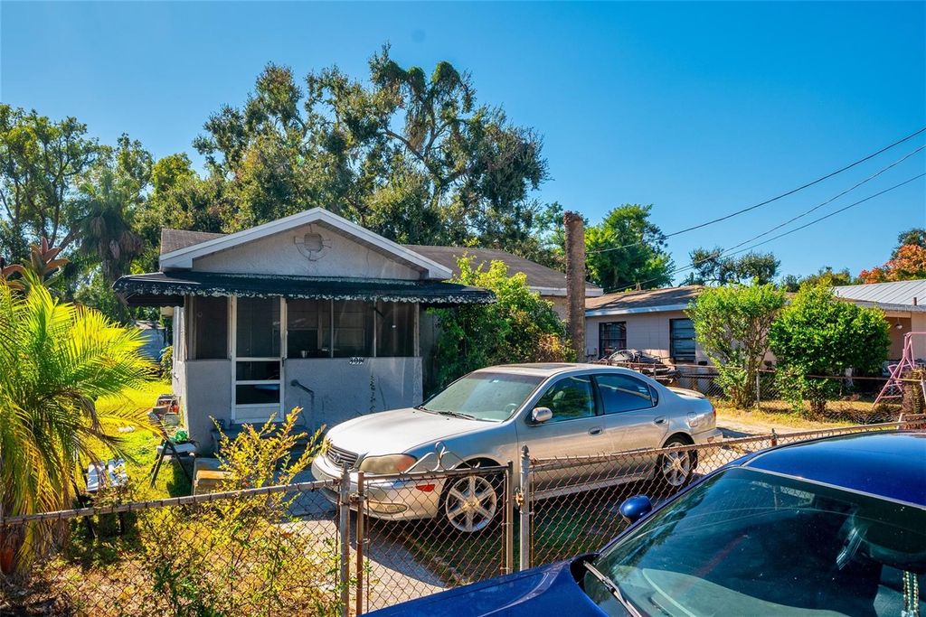 Photo of 3019 E Louisiana Avenue, Tampa, FL 33610 (MLS # C7517311)