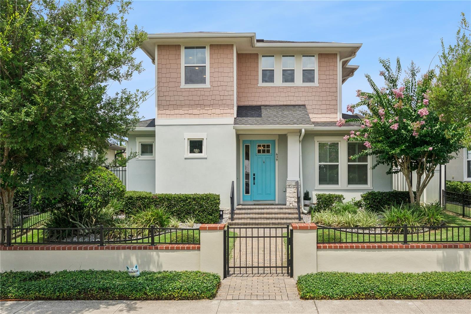 439 N CAPEN AVENUE