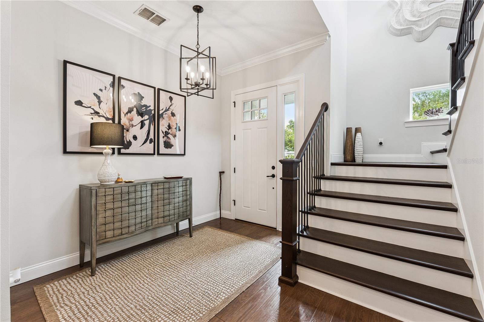 439 N CAPEN AVENUE