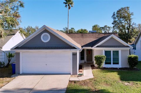 A home in VALRICO