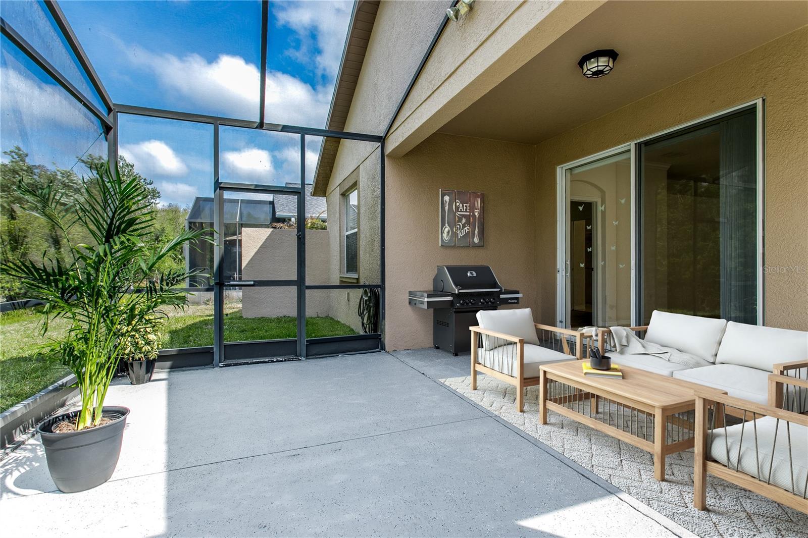 GROVES PH 03 - Residential