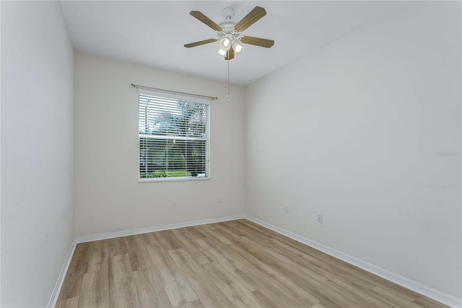 GROVES PH 03 - Residential