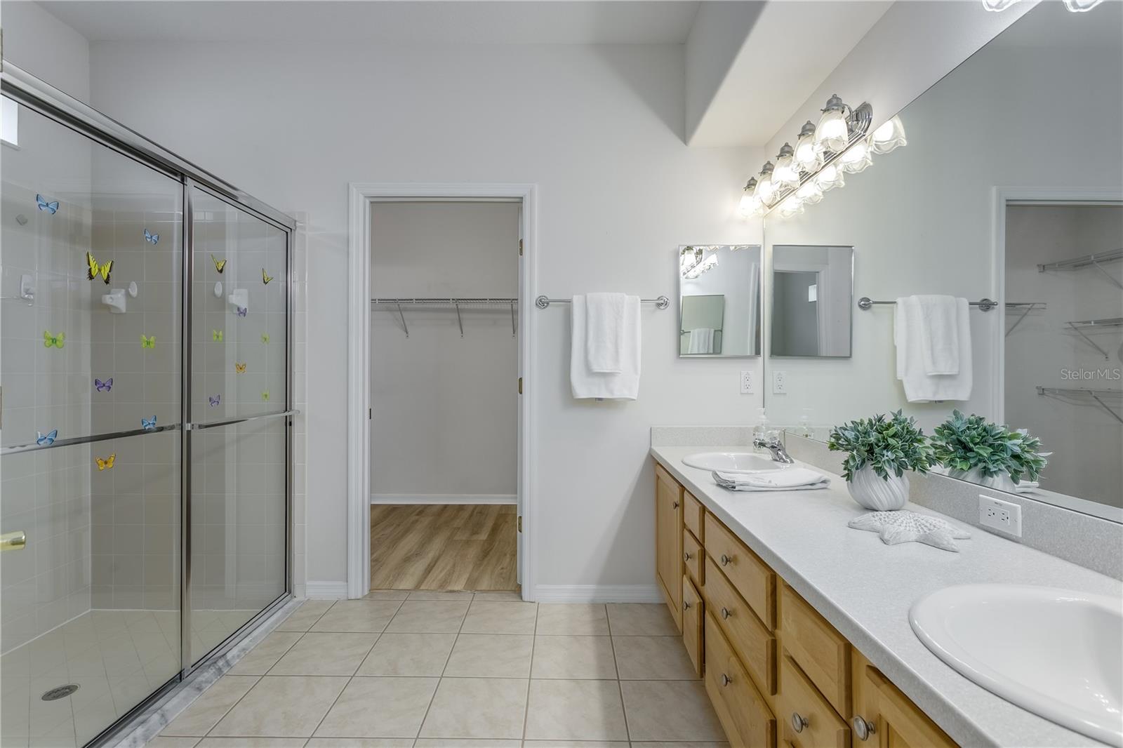 GROVES PH 03 - Residential