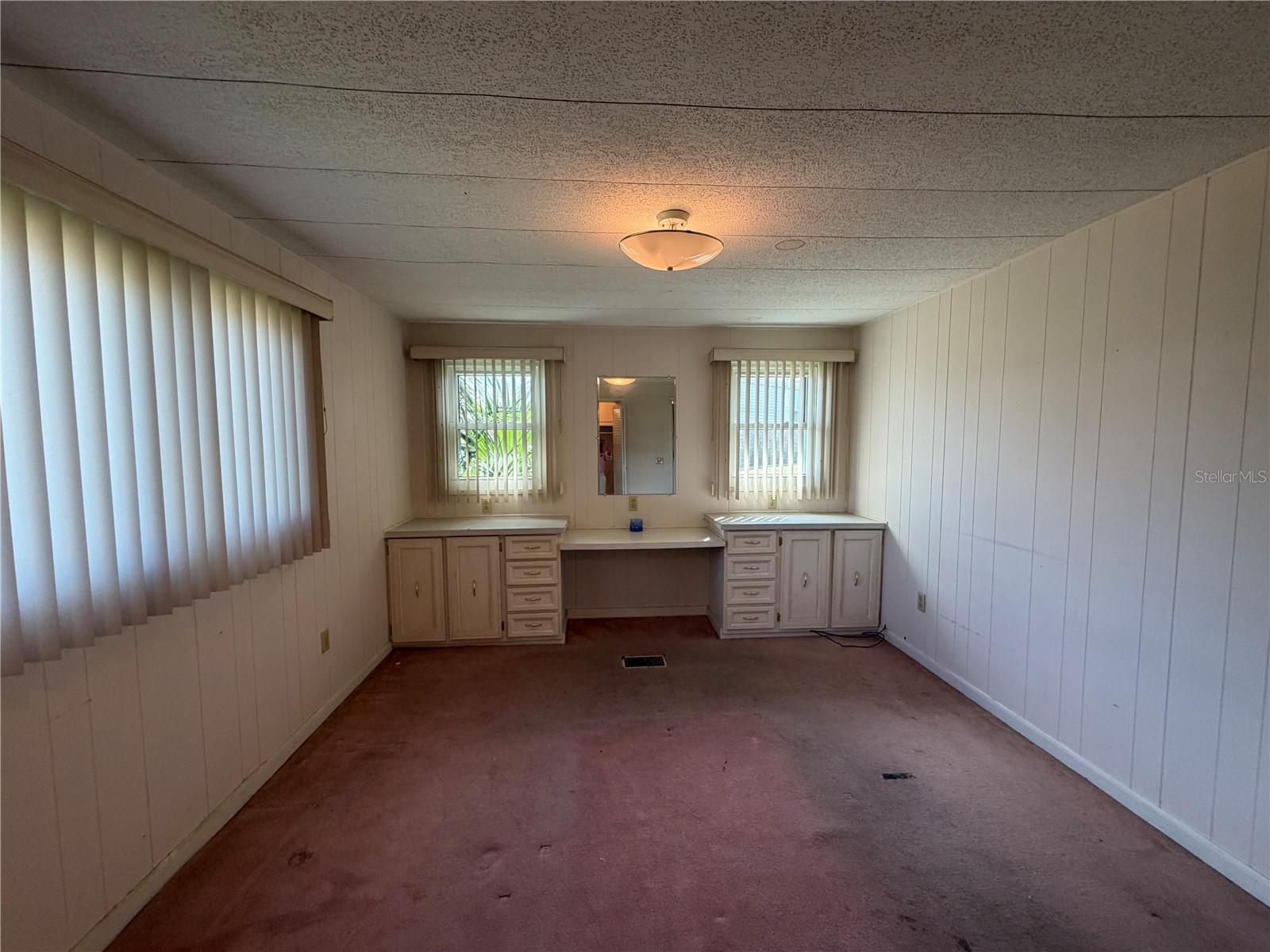 HAWTHORNE AT LEESBURG A COOP - Residential